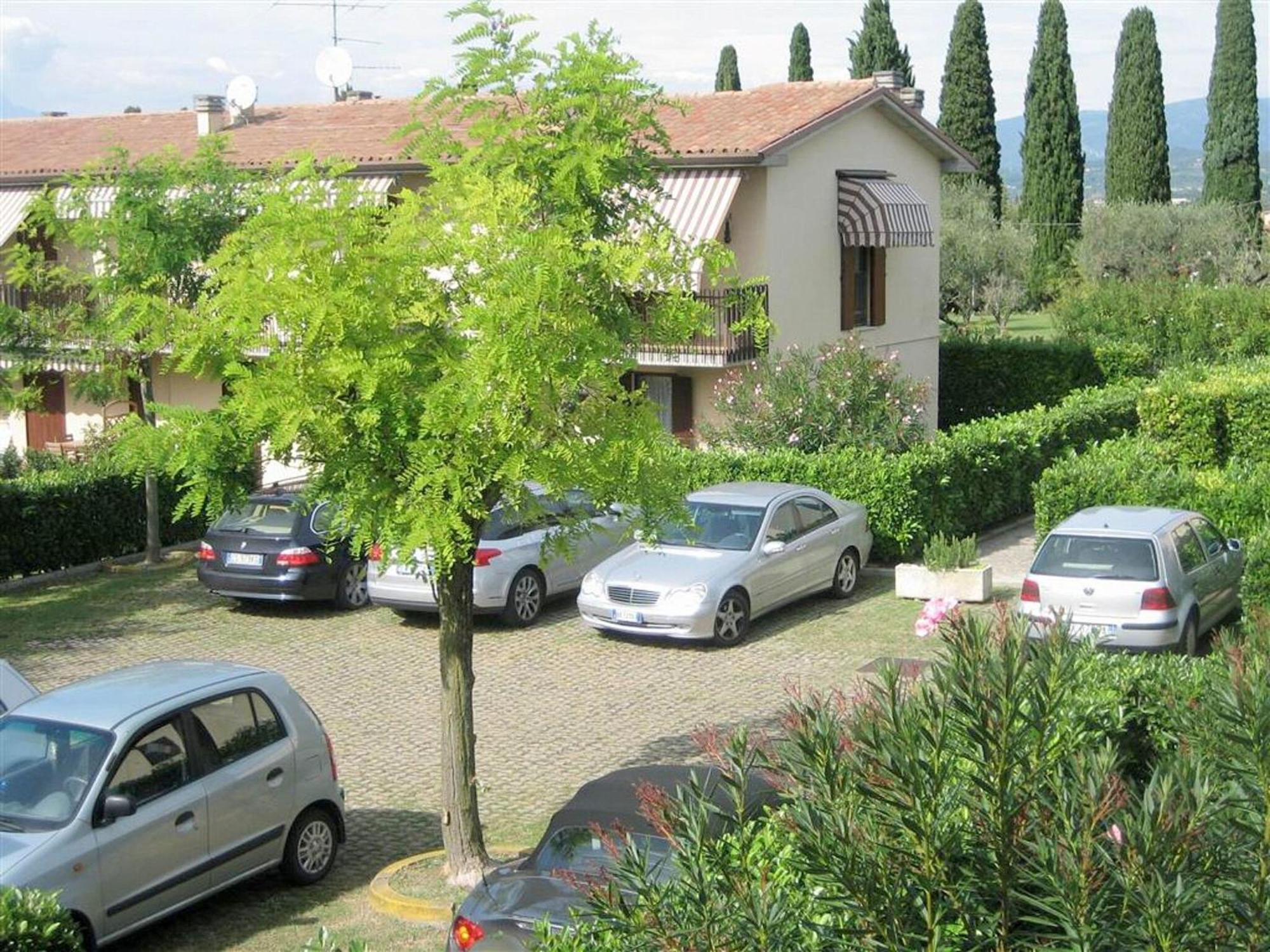 Enticing Holiday Home In Lazise With Swimming Pool Dış mekan fotoğraf