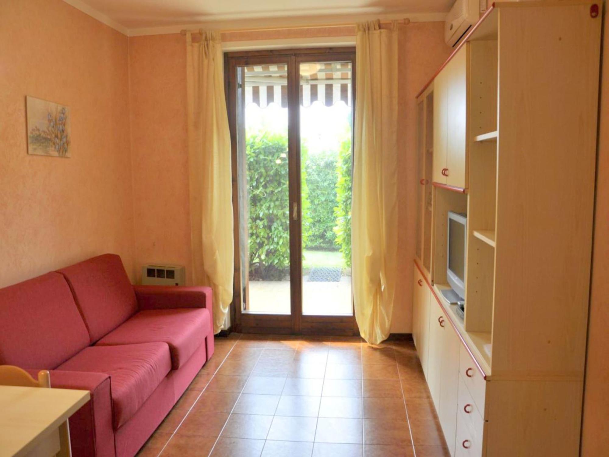Enticing Holiday Home In Lazise With Swimming Pool Dış mekan fotoğraf