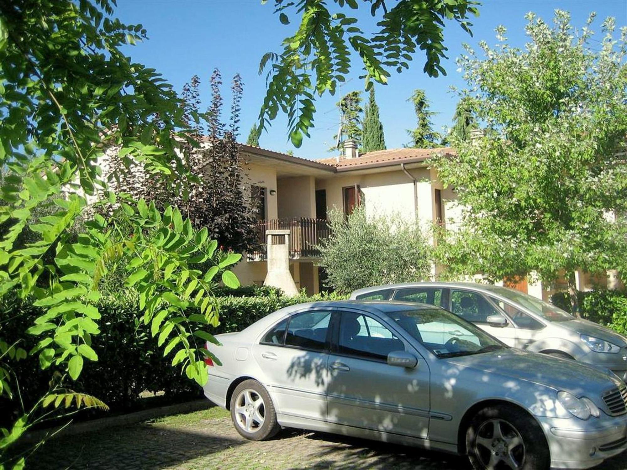 Enticing Holiday Home In Lazise With Swimming Pool Dış mekan fotoğraf