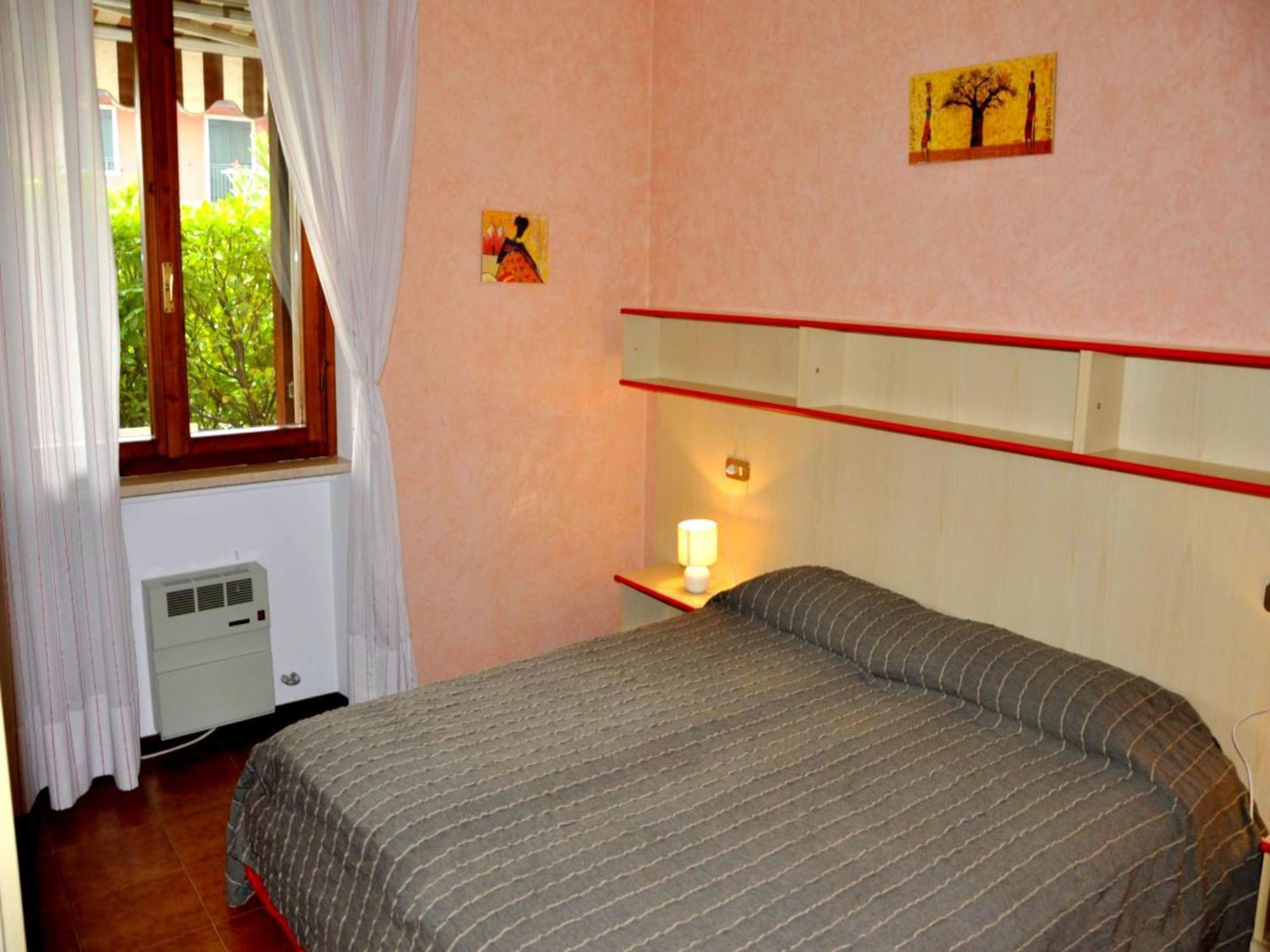 Enticing Holiday Home In Lazise With Swimming Pool Dış mekan fotoğraf